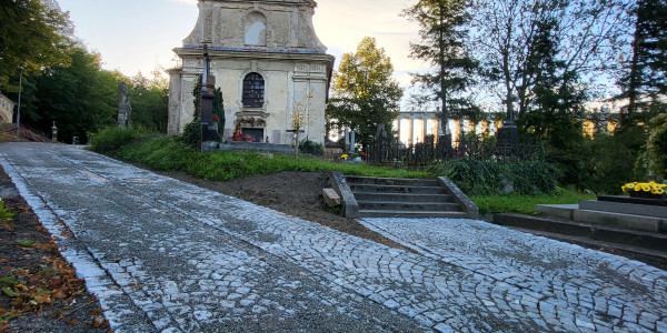 Komunikace nad kostelem, Krnsko