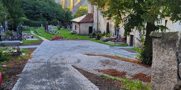 Komunikace nad kostelem, Krnsko