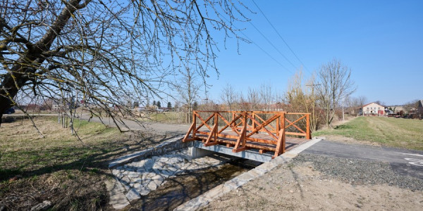 Cyklostezka na bývalé dráze, Dobrovice