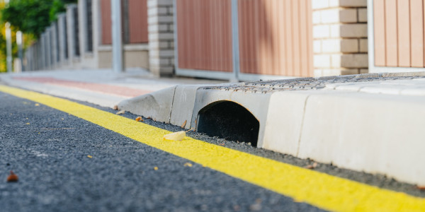 III/2802 Březno rekonstrukce silnice – chodník ve směru na Novou Telib