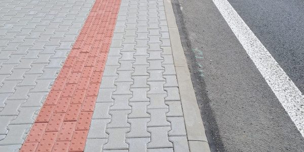 Chodník podél průtahu I/38 Libichov