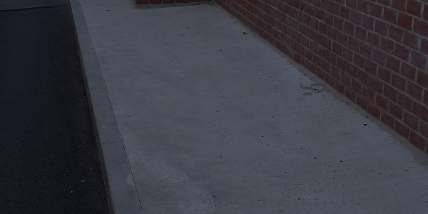 Chrástecká ul. - zajištění havarijního stavu opěrné zdi.