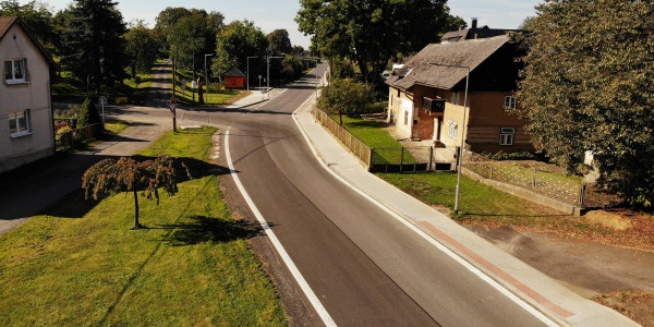 Výstavba a rekonstrukce chodníků Plužná
