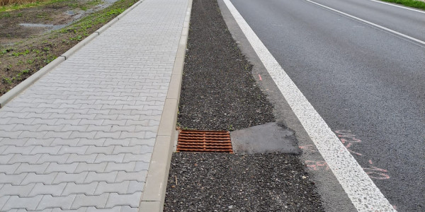 Chodník podél průtahu I/38 Libichov