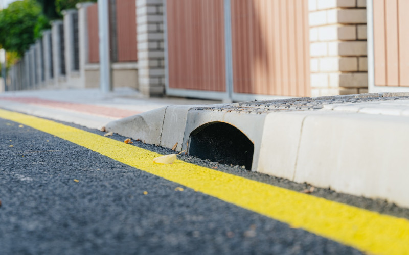 III/2802 Březno rekonstrukce silnice – chodník ve směru na Novou Telib