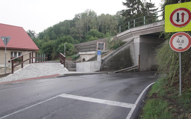 Podchod pod tratí Podlázky, MB