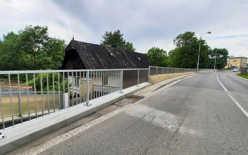 Opěrná zeď ul. Ptácká, Mladá Boleslav